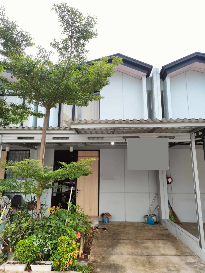 Rumah disewakan di Waterfront Lippo Cikarang